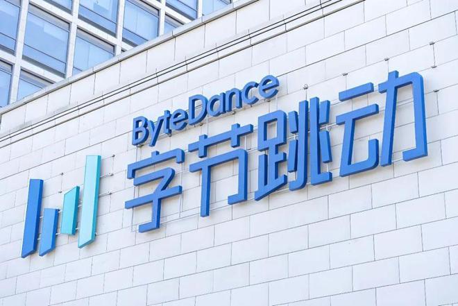 三星首款头显亮相;雷鸟创新自研游戏登顶Vision Pro游戏榜(图9)