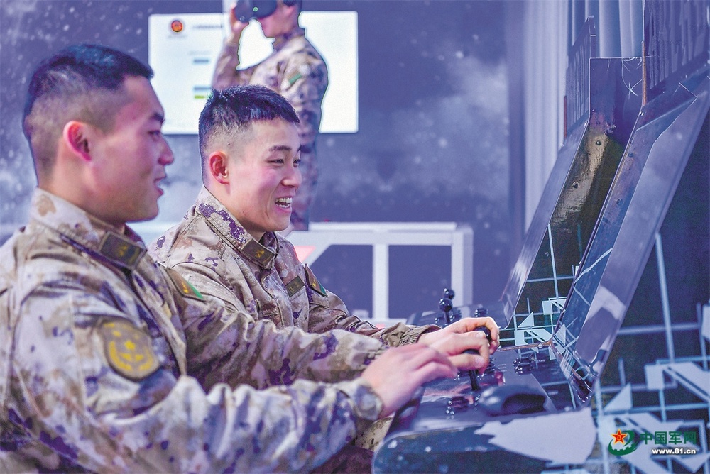 陆军某旅：真情暖兵心训练添动力(图3)